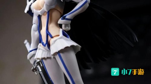 斩服少女